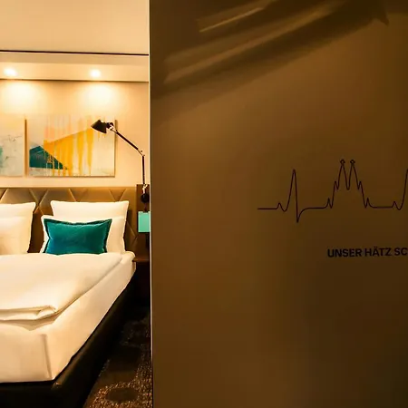 Hotel One Koeln-neumarkt 3*