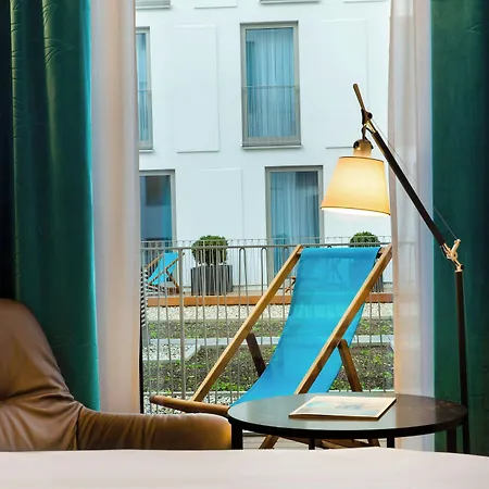 One Koeln-neumarkt Отель 3*