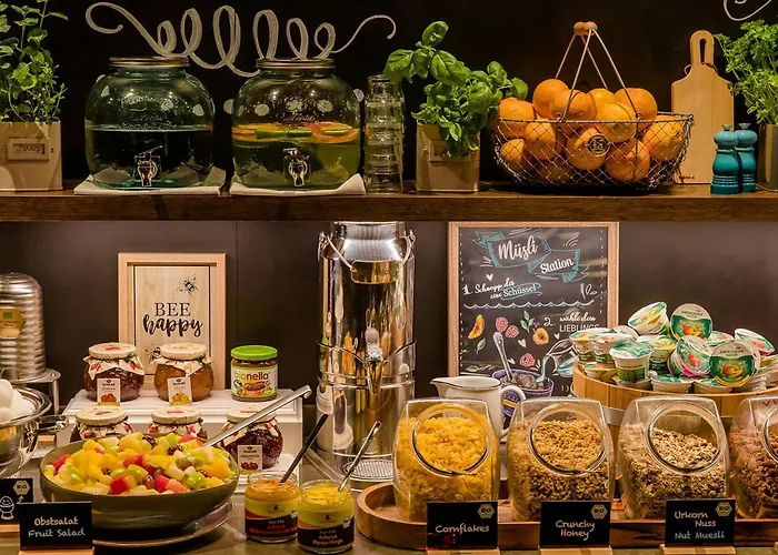 One Koeln-neumarkt 3*