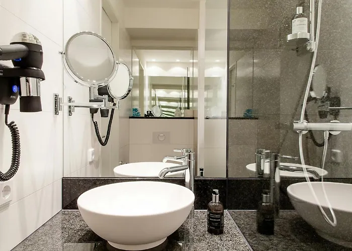 One Köln-neumarkt Hotel